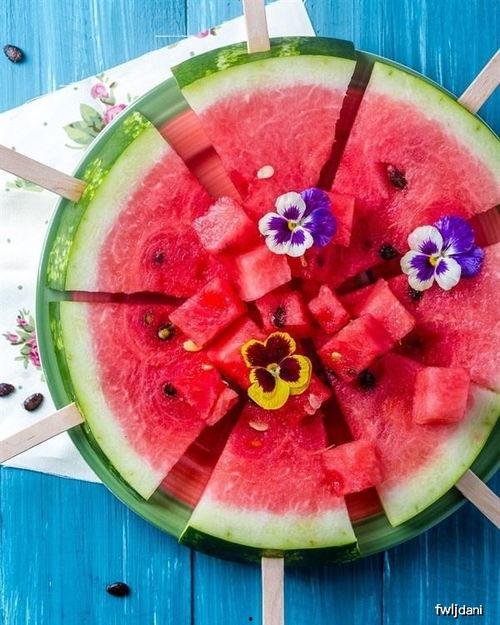 夏日吃瓜作文,瓜果飘香——夏日吃瓜作文概述